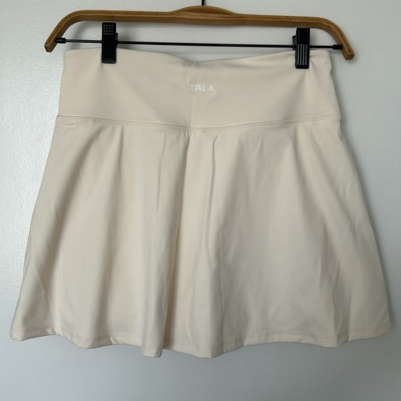 NWT: TALA DayFlex tennis skort - Picture 4 of 5